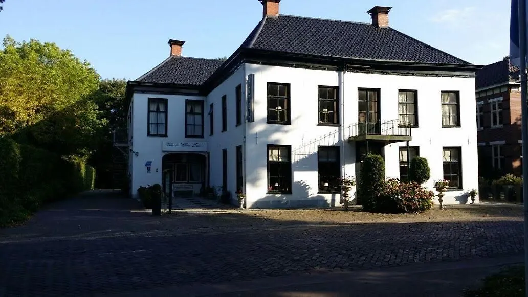 B&B Villa de Thee Tuin-1